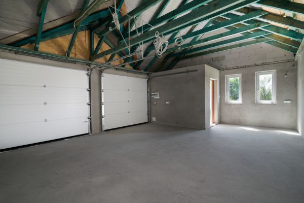 Cost of Garage Floor Concrete Repair in Ooltewah
